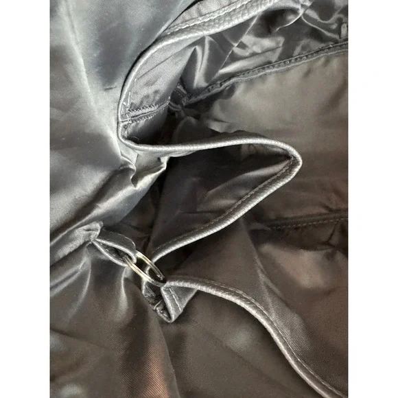 Willow Wood Gray Tote Bag Crossbody Purse Front Pocket Tassel Accent - Picture 11 of 12